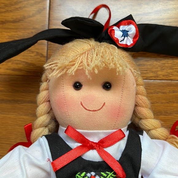 Alsace Traditional Costume Doll Cloth Souvenir Germany Creation Gross D-66265 - Picture 2 of 7